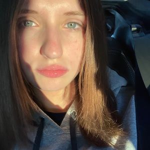 Meet your Posher, Emilyn